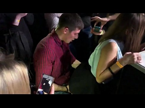 ❤️ একটি রাশিয়ান নাইটক্লাবে বাস্তব যৌনতা। মলদ্বার এবং যোনি মধ্যে 18 বছর বয়সী রাশিয়ান মেয়ে একটি নাইটক্লাবে fucked ️❌  bn.assistirhentai.ru এ আমাদের কাছে ❌️❤